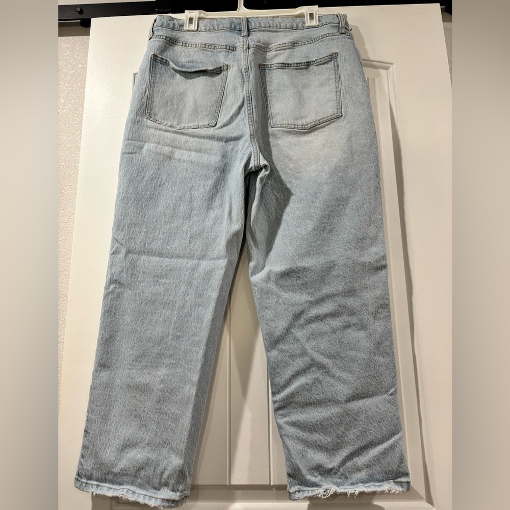 Universal Thread Vintage Straight Button-Fly Jean… - image 4